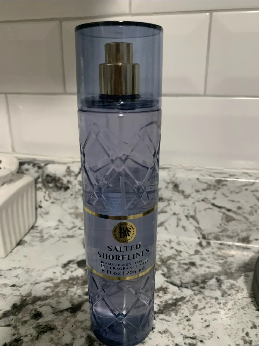🆕- BATH & BODY WORKS Salted Shorelines Fragrance Mist - Light Lavender Bottle